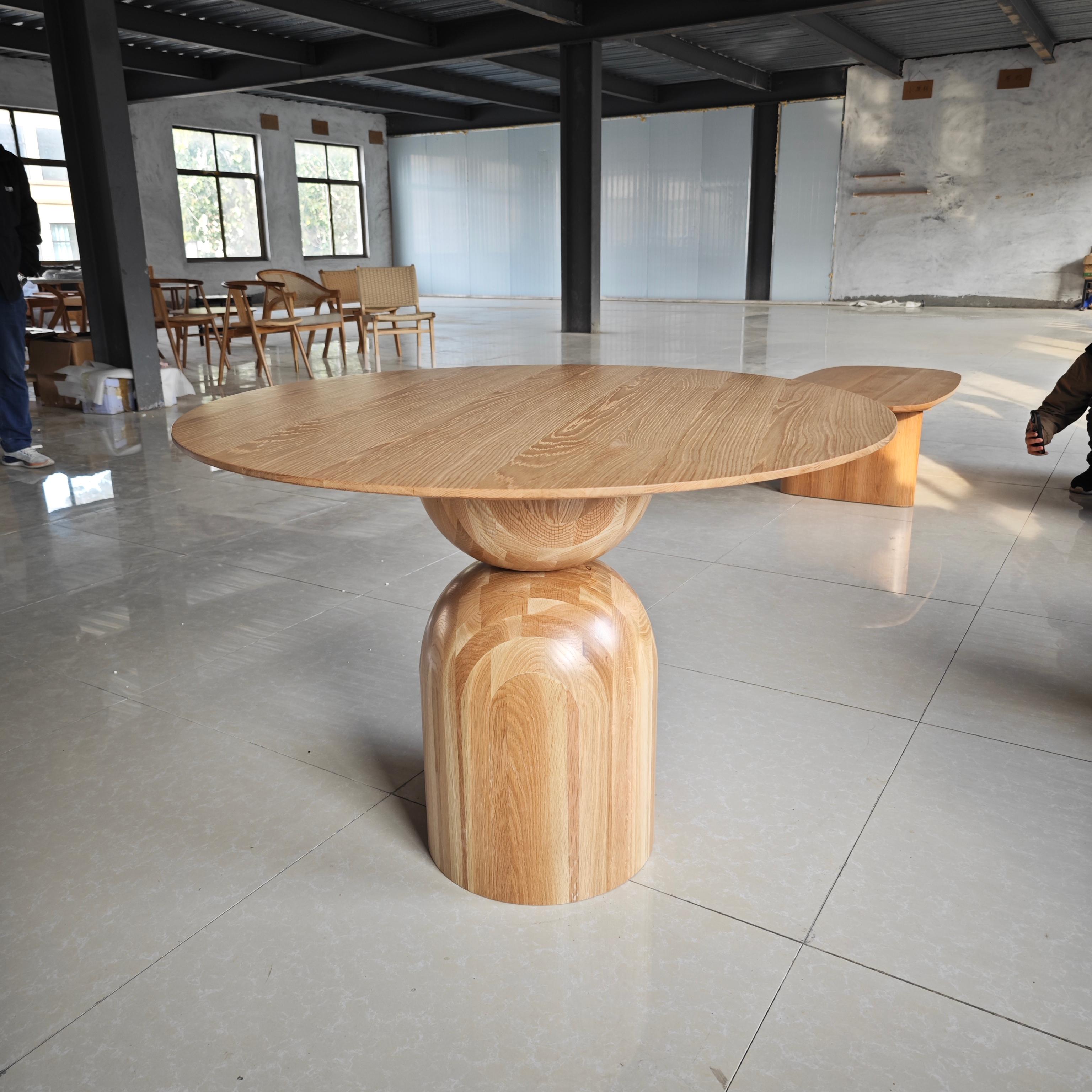 Révolutionnez votre expérience culinaire: découvrez la magie de notre élégante table à manger ronde!