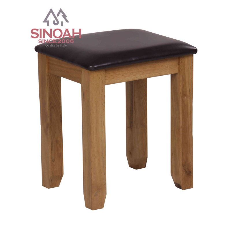 Tabouret de coiffeuse rustique en chêne : rehaussez votre chambre avec un charme intemporel