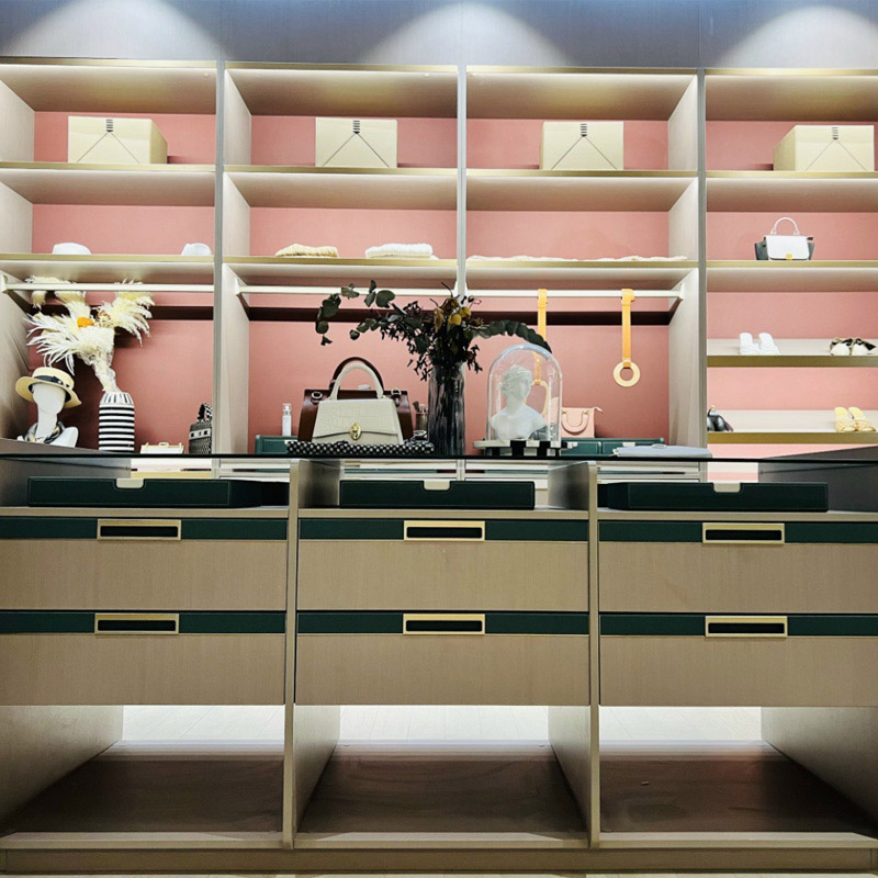 Chambre à coucher en verre et garde-robes de chambre